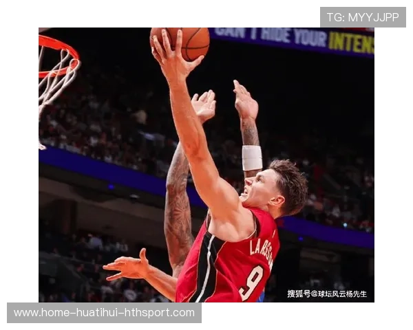 希罗造出空位让队友命中，热火团队篮球延续